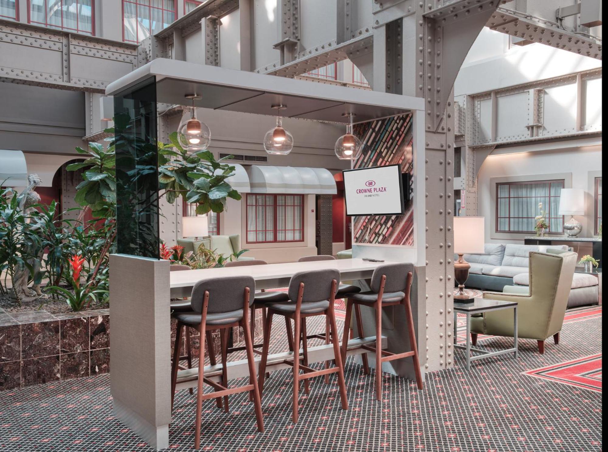 Crowne Plaza Indianapolis-Dwtn-Union Stn By Ihg Hotel Exterior foto